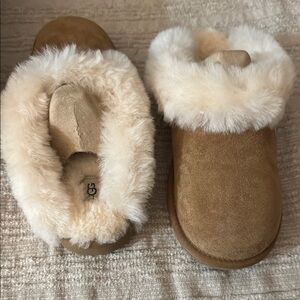 UGG Kids/women size 4 Cluggette slippers in chestnut